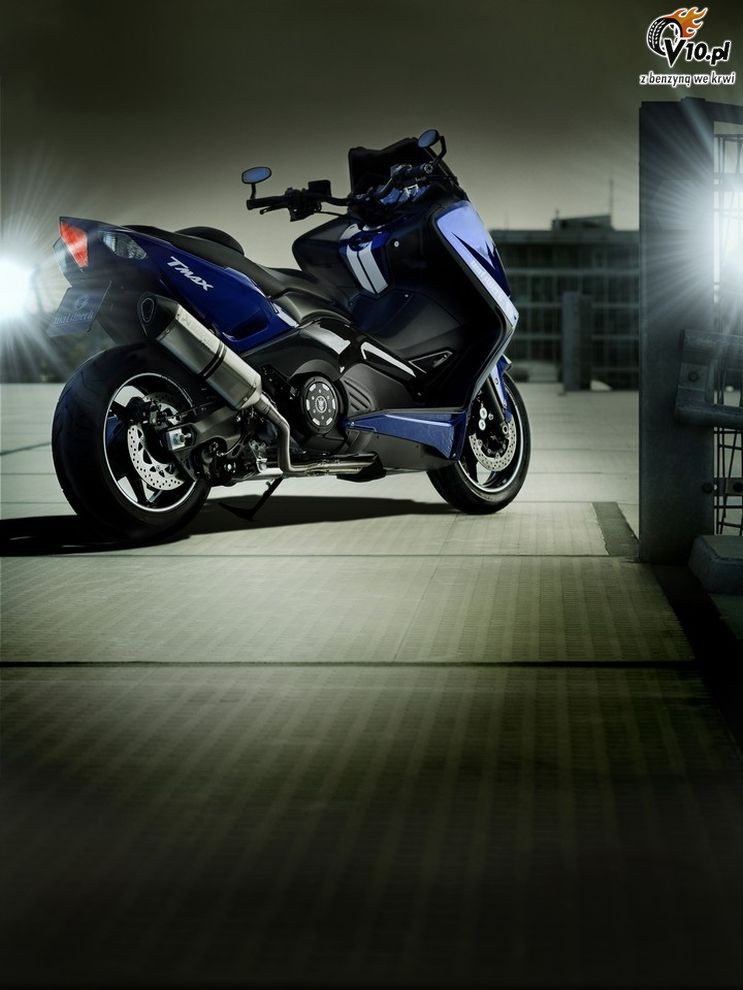 Yamaha TMAX Hyper Modified by Marcus Walz