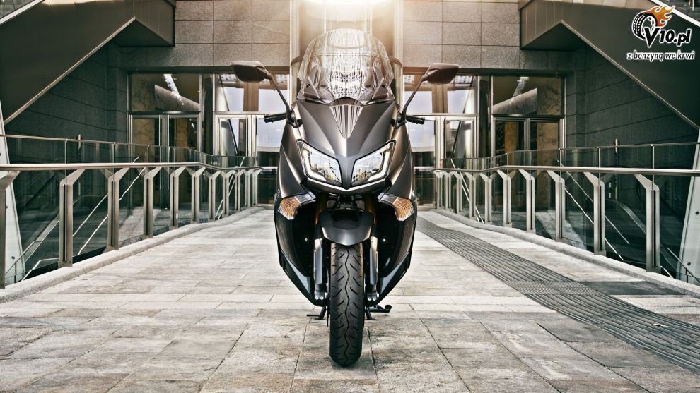 Yamaha T-MAX Iron Max na 2015 rok