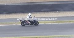 Yamaha YZF-R1 na 2014 rok - zdjęcia szpiegowskie
