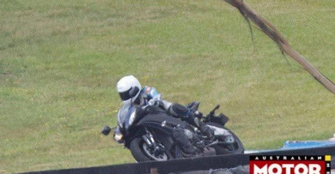 Yamaha YZF-R1 na 2015 rok - zdjęcie szpiegowskie
