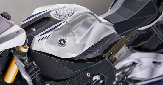 Yamaha YZF-R1M z papieru