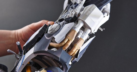 Yamaha YZF-R1M z papieru