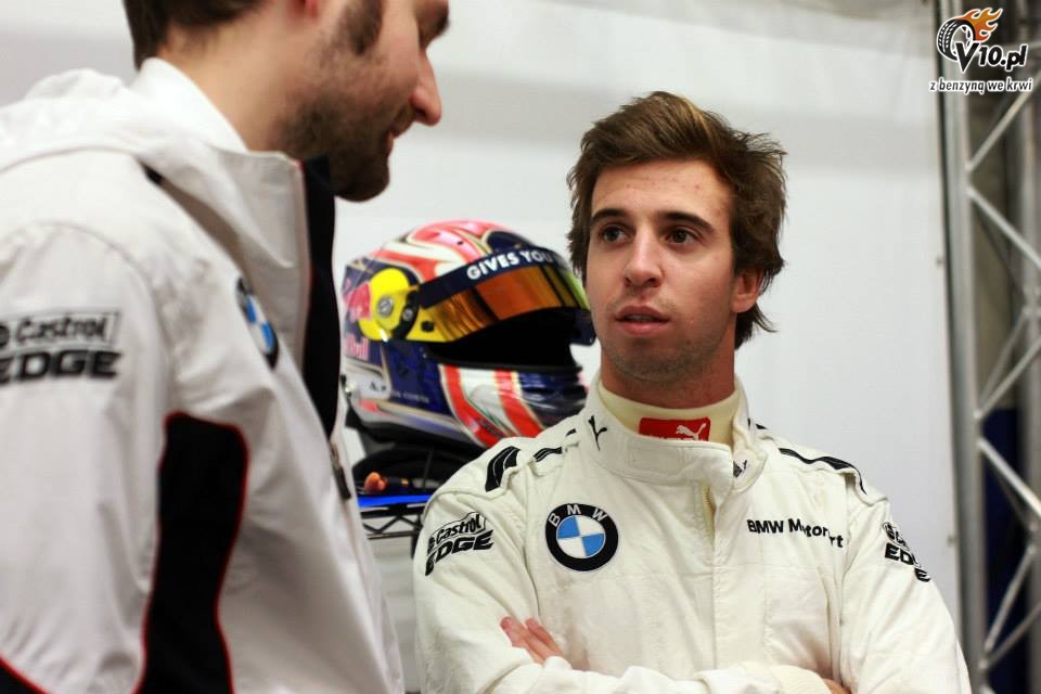 Antonio Felix da Costa sprbowa si w samochodzie DTM