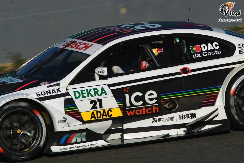 Antonio Felix da Costa sprbowa si w samochodzie DTM