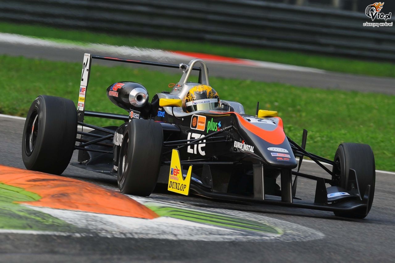 Artur Janosz drugim Polakiem w GP3