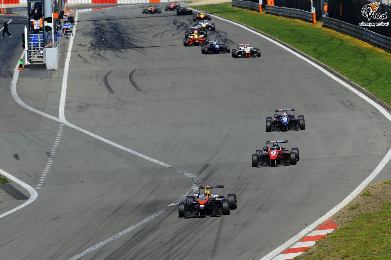 Artur Janosz na podium w Euroformula Open!