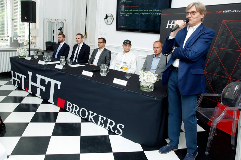 Artur Janosz pozyska sponsoring HFT Brokers
