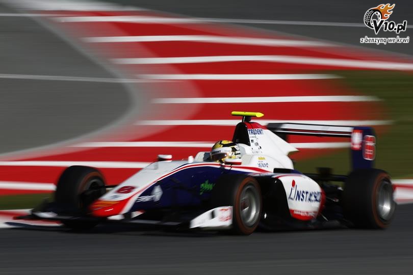 GP3: Janosz szesnasty w pierwszym wyścigu nowego sezonu
