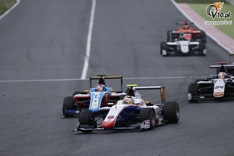 Janosz poluje na pole position w GP3