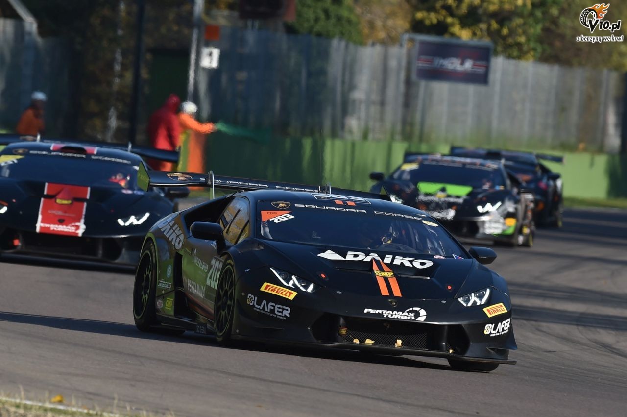 Artur Janosz w Lamborghini Super Trofeo Asia
