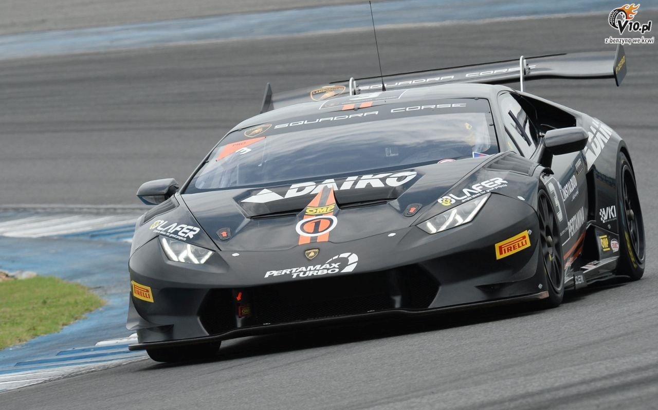 Artur Janosz w Lamborghini Super Trofeo Asia