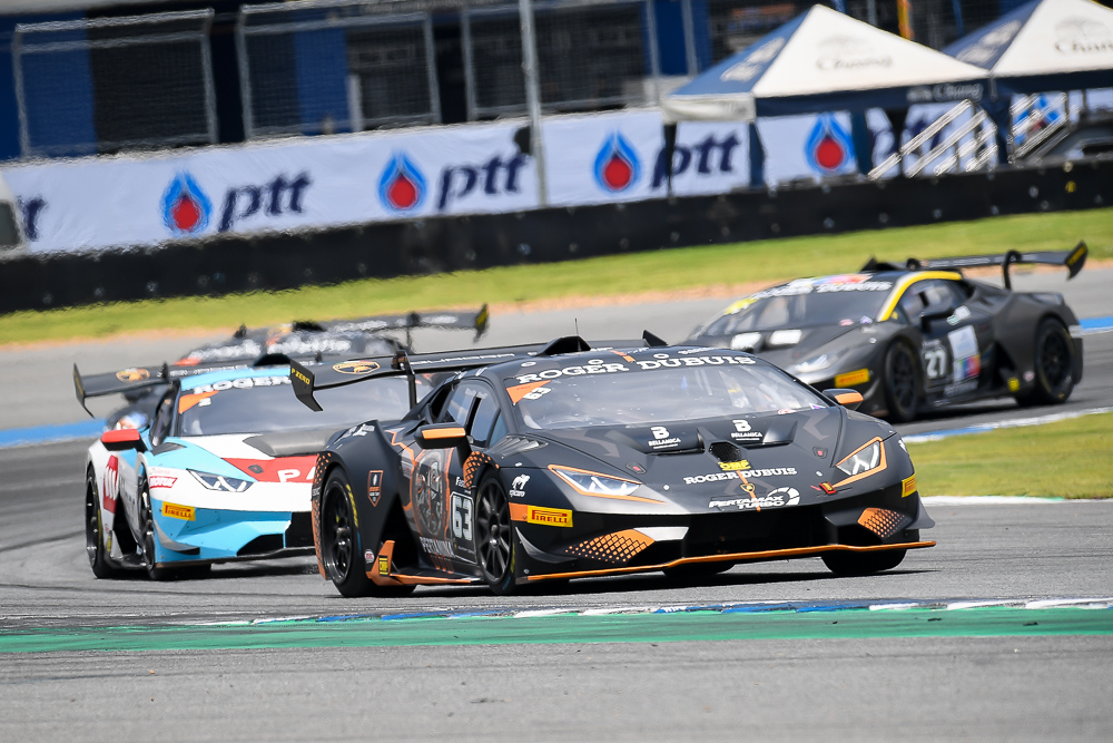 Artur Janosz w Lamborghini Super Trofeo Asia