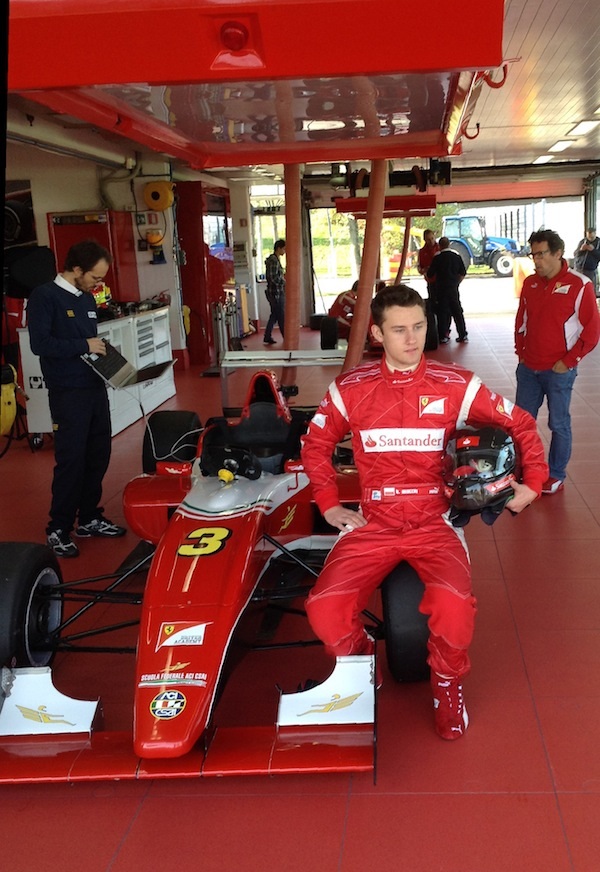 Akademia Kierowc�w Ferrari zostaje