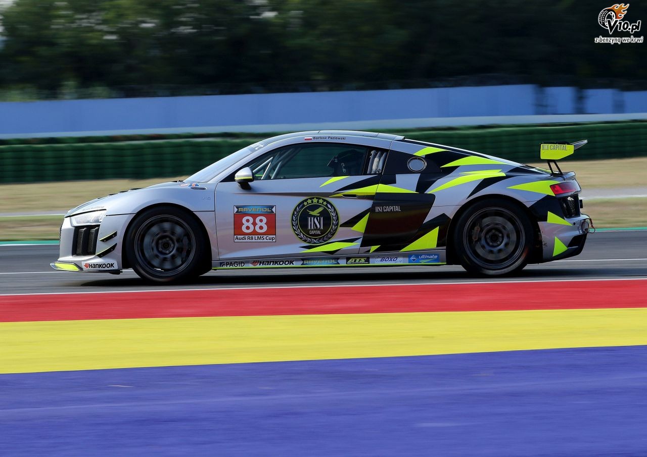 Bartosz Paziewski w Audi R8 LMS Cup