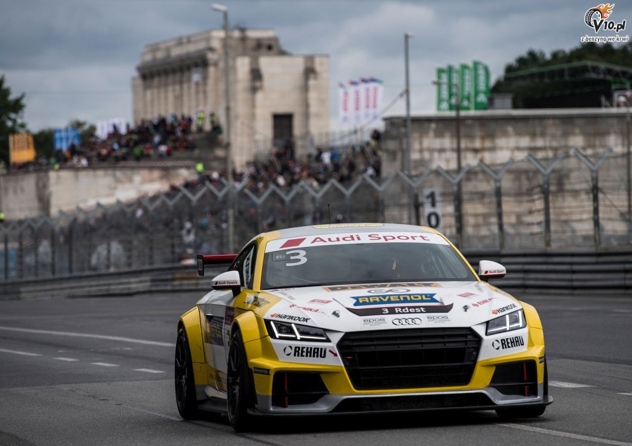 Gosia Rdest w Audi Sport TT Cup