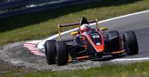 Igor Waliko docza do Artura Janosza w Euroformula Open