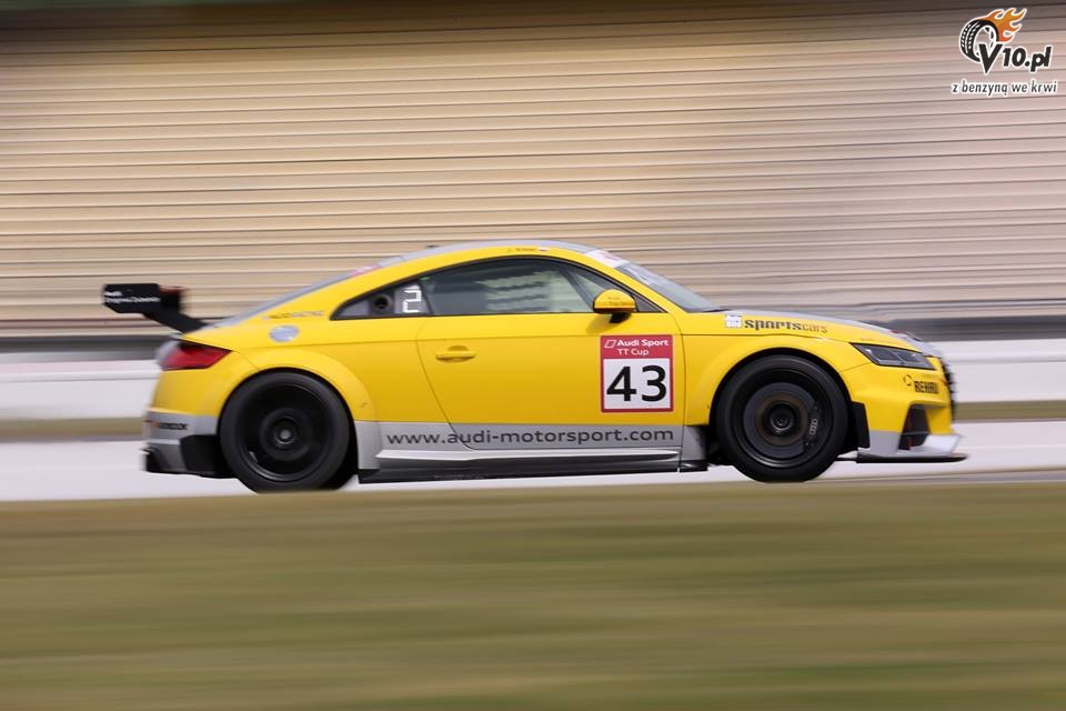 Kisiel tuż za podium na inaugurację Audi Sport TT Cup