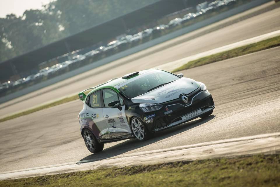Karol Urbaniak w Renault Clio Cup Central Europe