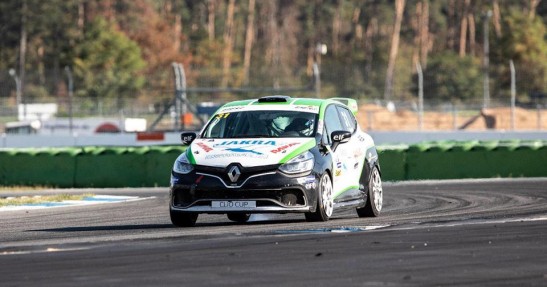 Karol Urbaniak w Renault Clio Cup Central Europe