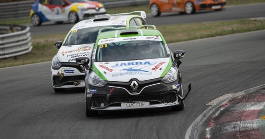 Karol Urbaniak w Renault Clio Cup Central Europe