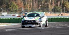 Karol Urbaniak w Renault Clio Cup Central Europe