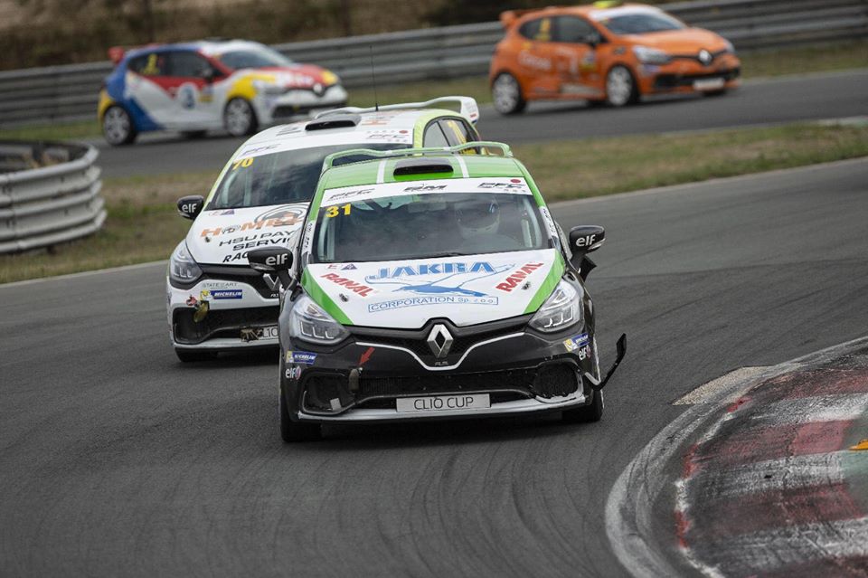 Karol Urbaniak w Renault Clio Cup Central Europe