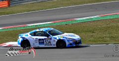 Maciej Dreszer wygra 4-godzinny wycig na Nurburgring Nordschleife w swojej klasie