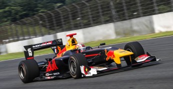 Red Bull umieszcza kolejnych kandydatów do F1 w japońskiej Super...