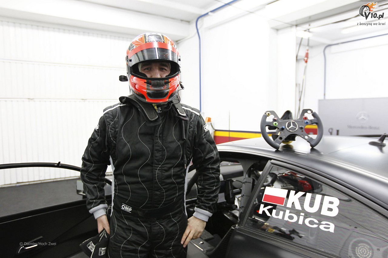 Kubica na testach DTM w Walencji