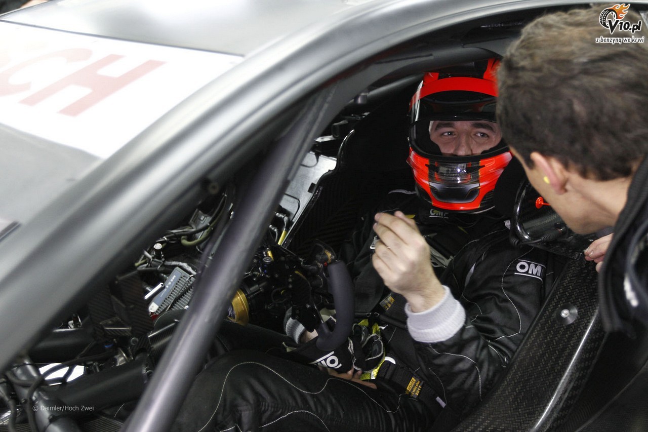 Kubica na testach DTM w Walencji