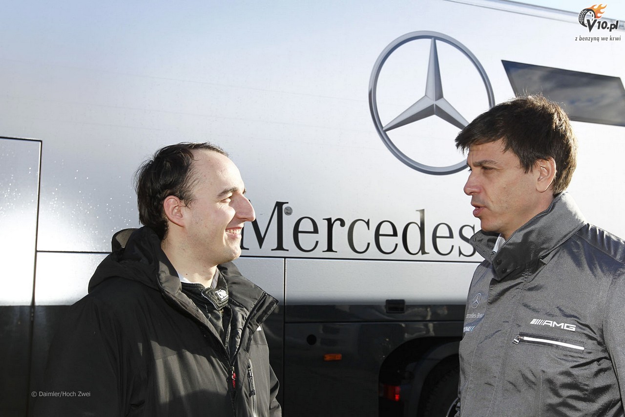 Mercedes wciąż czeka na Kubicę w DTM