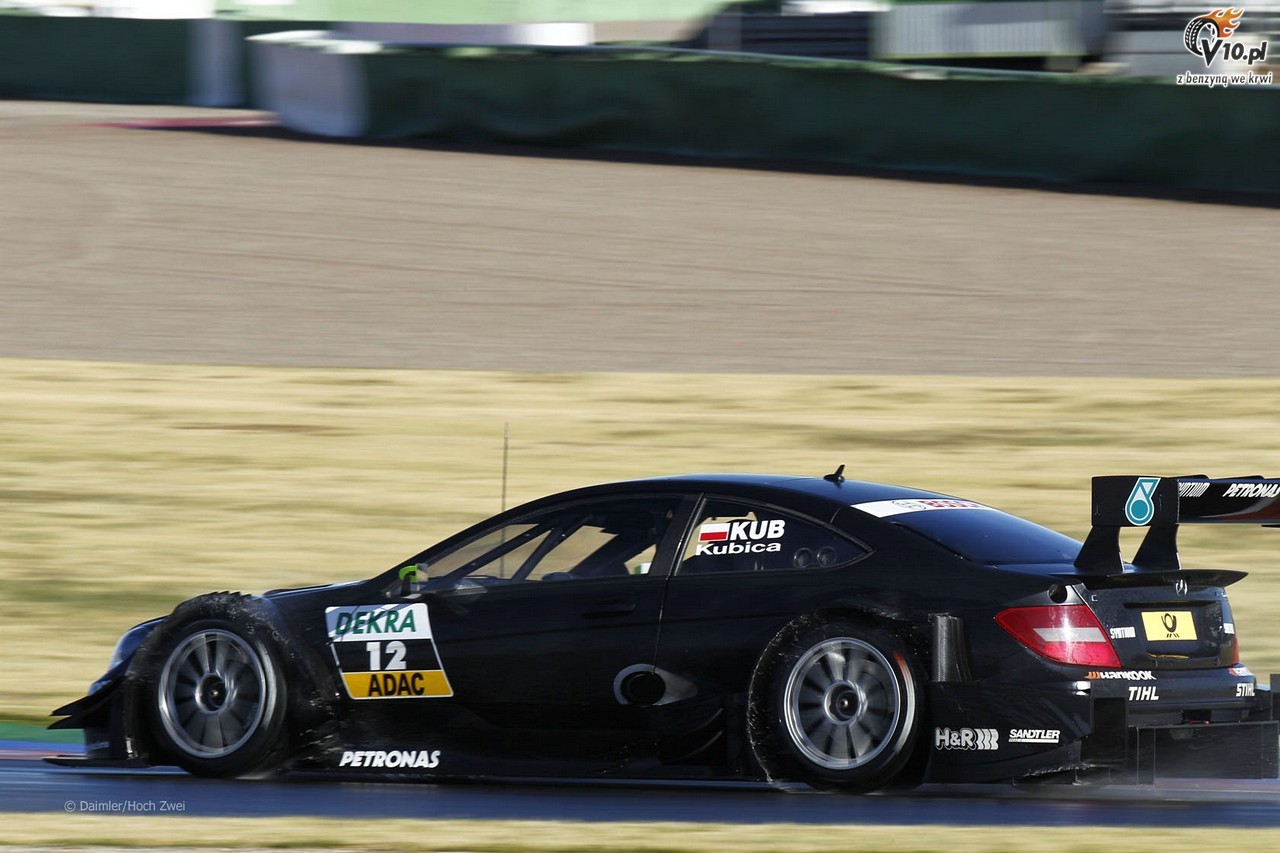 Kubica na testach DTM w Walencji