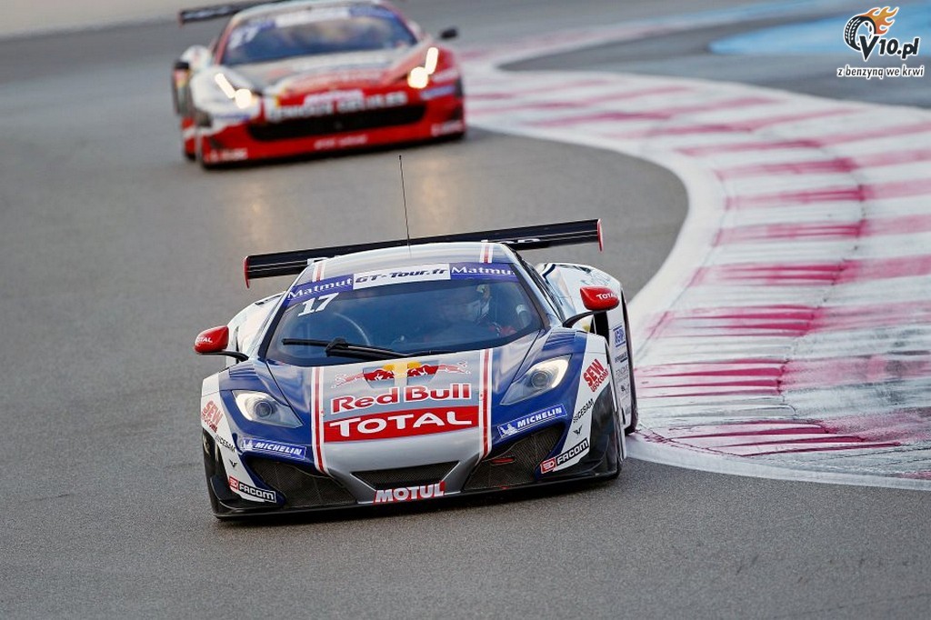 Sebastien Loeb sprbowa si na motocyklu serii Moto2