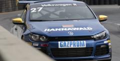 Volkswagen Castrol Cup w Mocie - pojedynek Jerzego Dudka i Svena Hannawalda