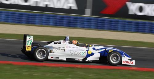 Krzemiński zaimponował w debiucie w ATS Formel 3 Cup na Oschersleben