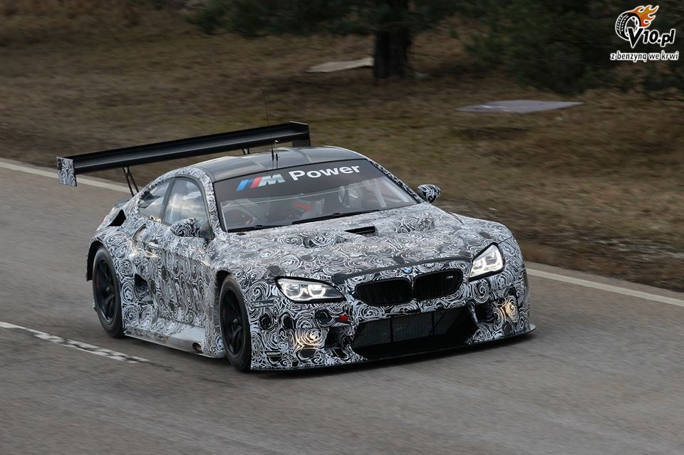 BMW M6 GT3 ruszyo na tor
