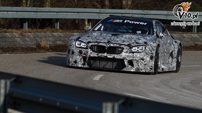 BMW M6 GT3 ruszyo na tor