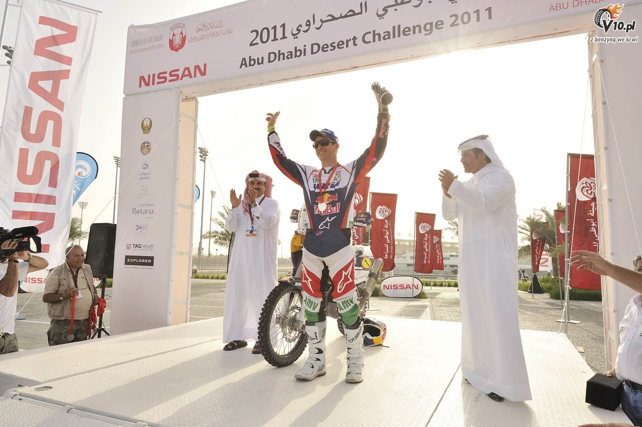 Abu Dhabi Desert Challenge: Przygoski na podium. Wygrana MINI All4 Racing