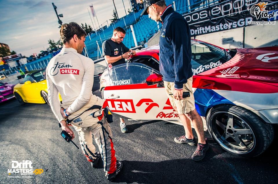 Drift Masters Grand Prix - fenomenalne pojedynki i zwycistwa Deane'a oraz Borkowskiego w Pocku