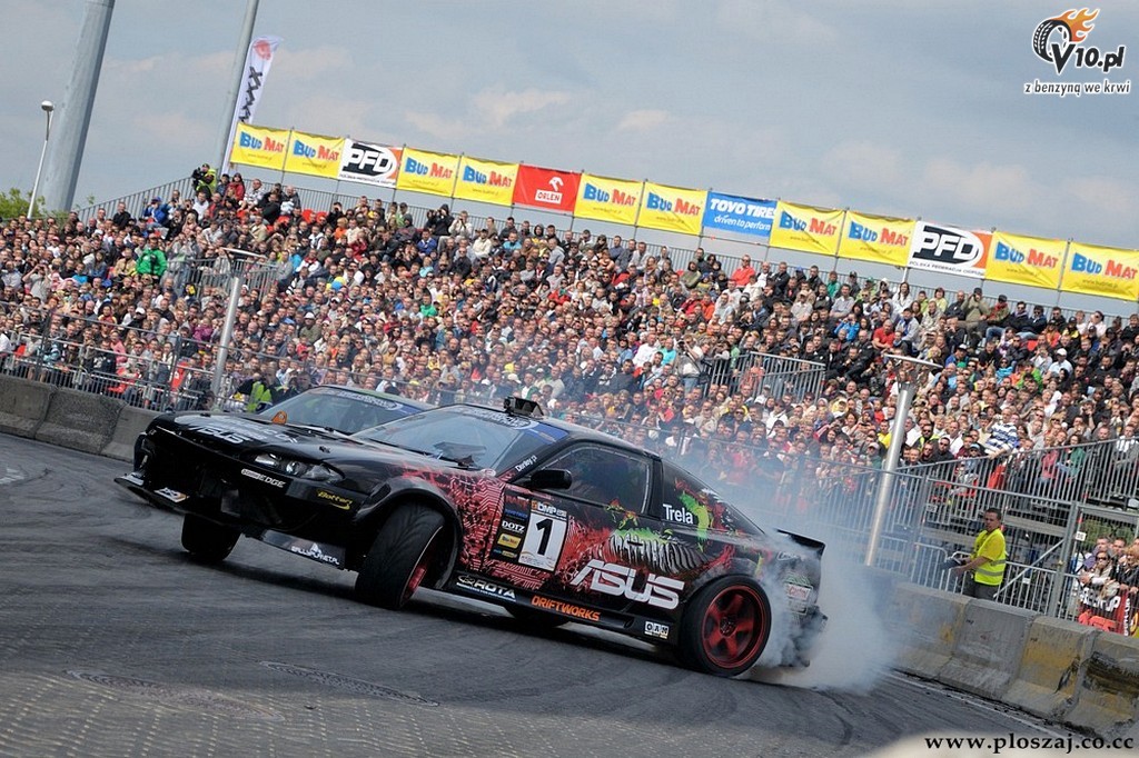Driftingowe Mistrzostwa Polski - Pock 2012 w obiektywie Tomasza Poszaja
