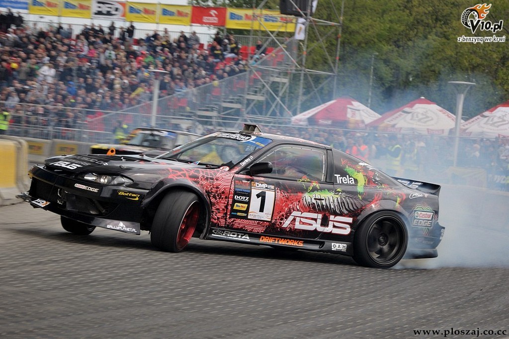 Driftingowe Mistrzostwa Polski - Pock 2012 w obiektywie Tomasza Poszaja