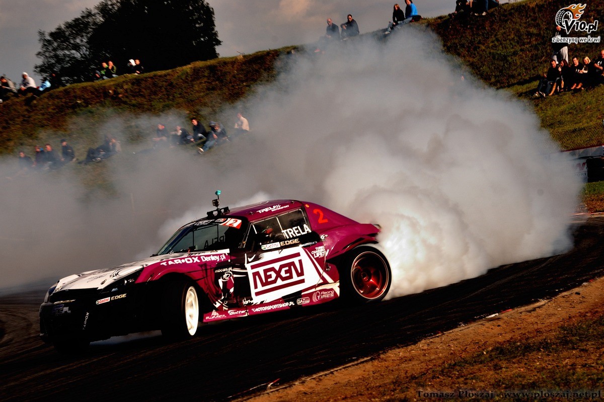 Drifting: Fina Mistrzostw Polski 2013 na Torze Pozna w obiektywie Tomasza Poszaja
