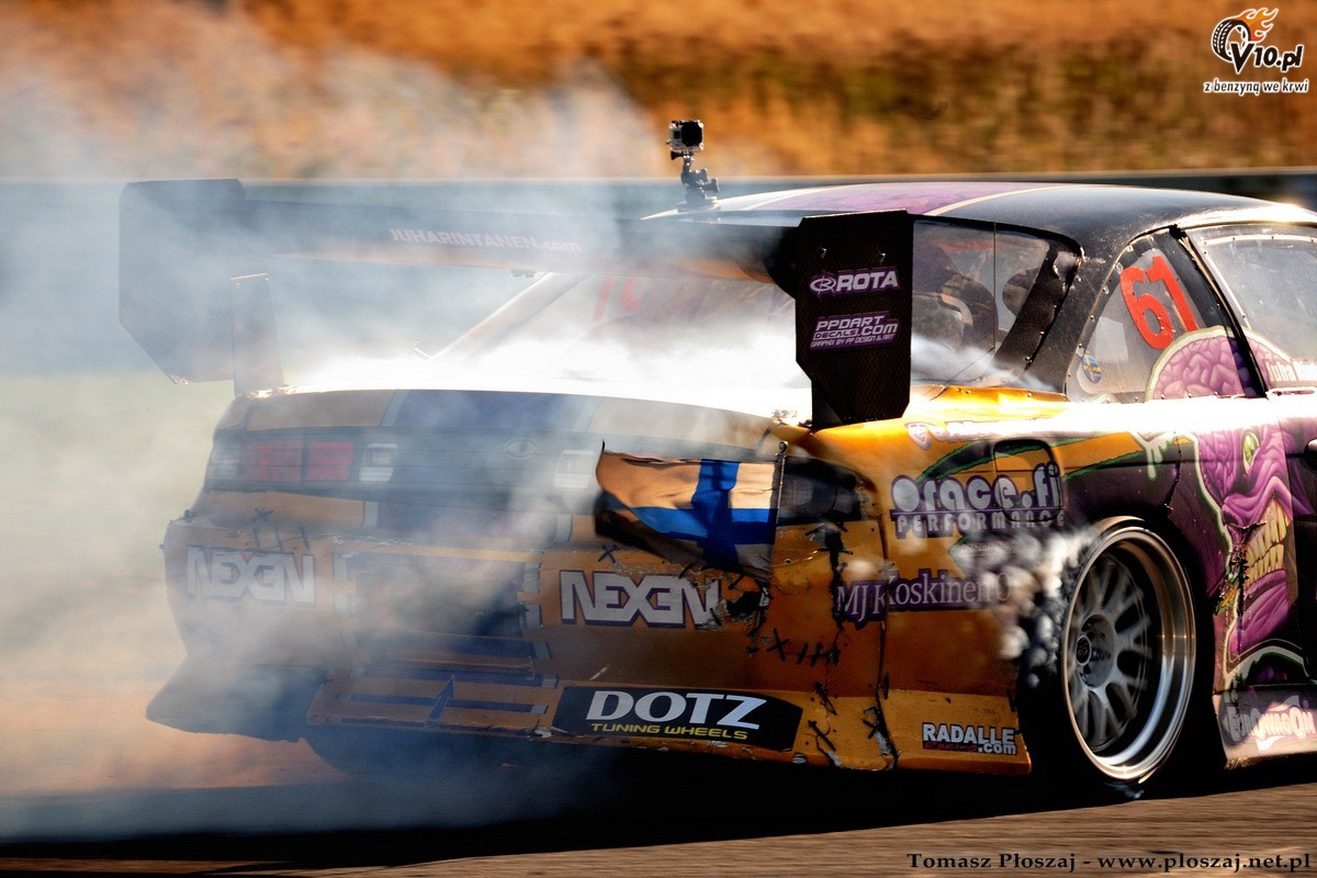 Drifting: Fina Mistrzostw Polski 2013 na Torze Pozna w obiektywie Tomasza Poszaja