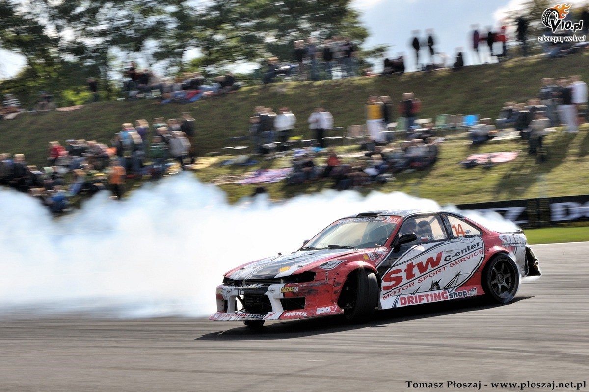 Drifting: Fina Mistrzostw Polski 2013 na Torze Pozna w obiektywie Tomasza Poszaja