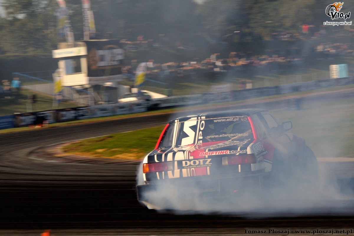 Drifting: Fina Mistrzostw Polski 2013 na Torze Pozna w obiektywie Tomasza Poszaja