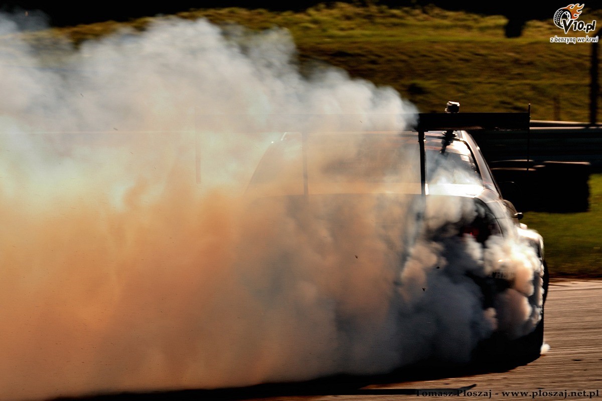 Drifting: Fina Mistrzostw Polski 2013 na Torze Pozna w obiektywie Tomasza Poszaja