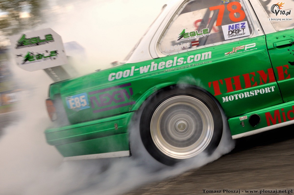 Drifting: Fina Mistrzostw Polski 2013 na Torze Pozna w obiektywie Tomasza Poszaja
