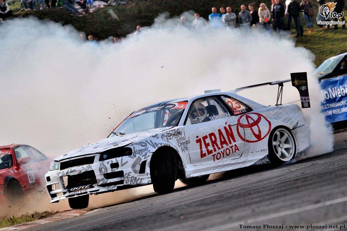 Drifting: Fina Mistrzostw Polski 2013 na Torze Pozna w obiektywie Tomasza Poszaja