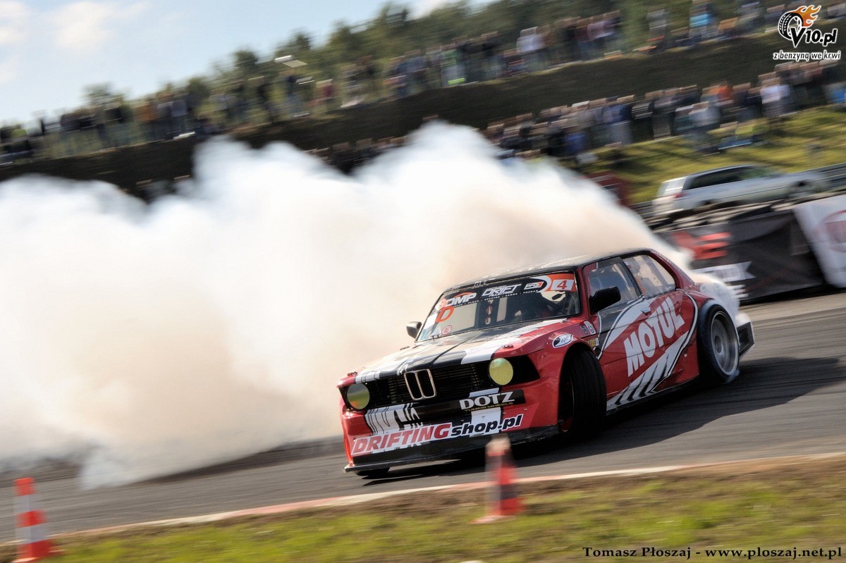 Drifting: Fina Mistrzostw Polski 2013 na Torze Pozna w obiektywie Tomasza Poszaja