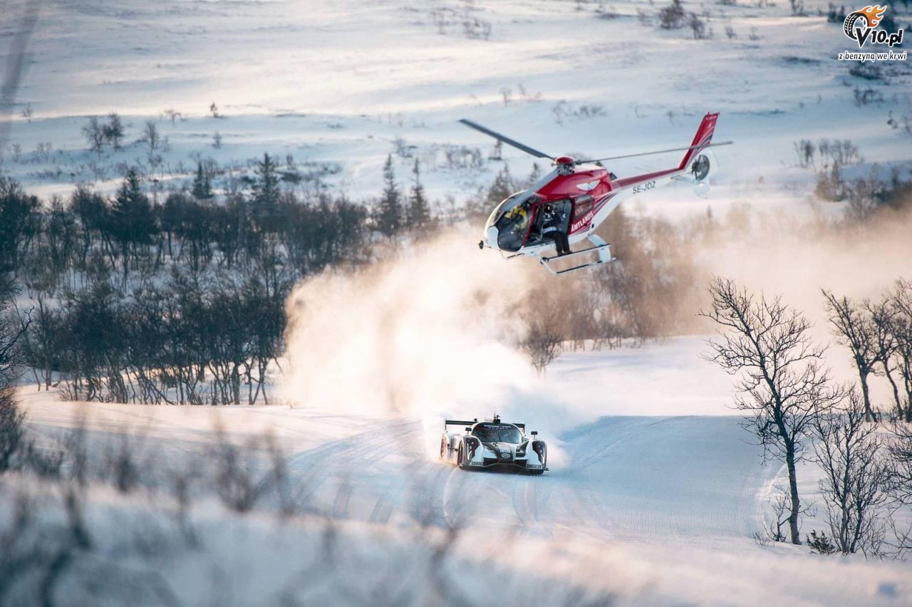 Wideo: Drift na niegu wycigwk typu Le Mans